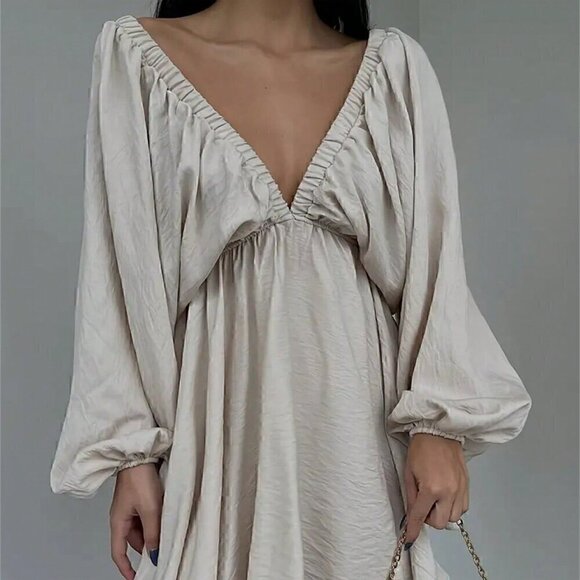 Apricot Sexy Women's Solid Color V-Neck Lantern Sleeve Dress - Picture 3 of 3